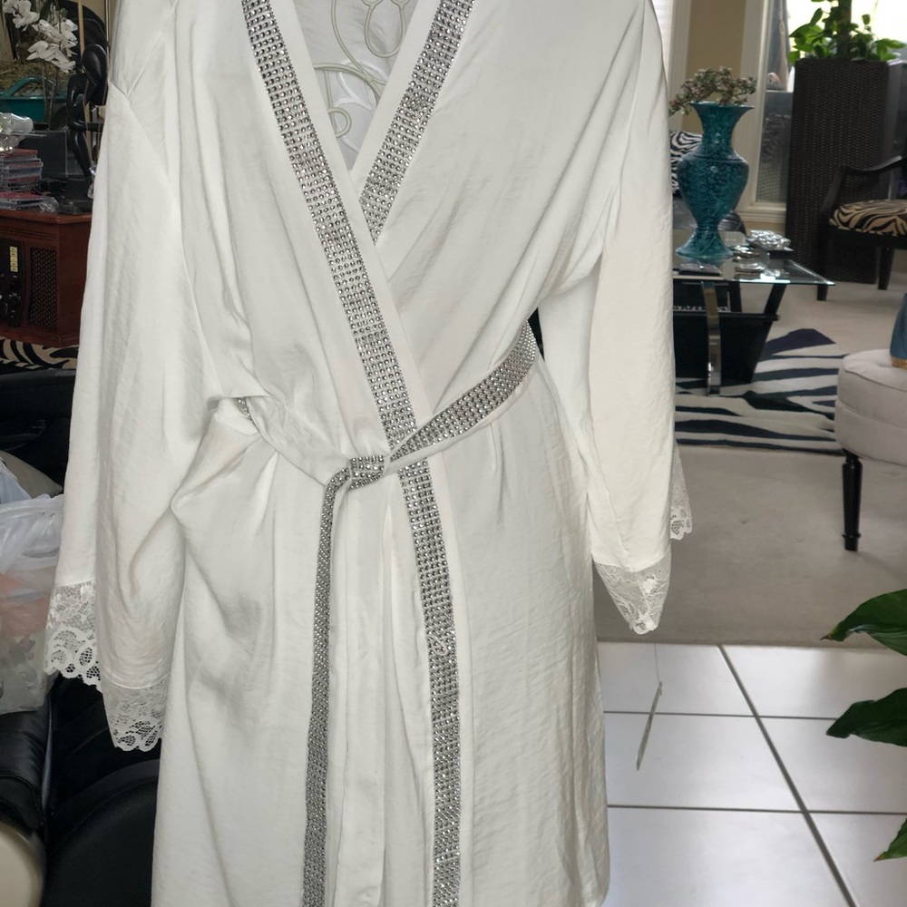 Satin Bride  Robe  size XL - Picture 6 of 8